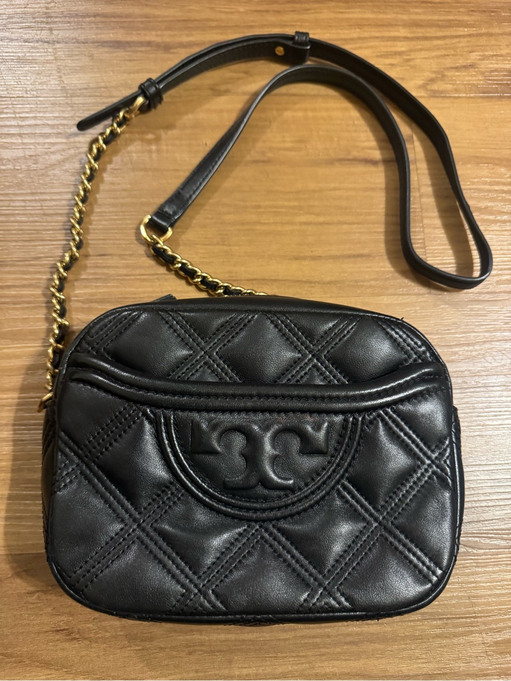 Tory Burch Fleming Soft Camera Bag in black quilted leather